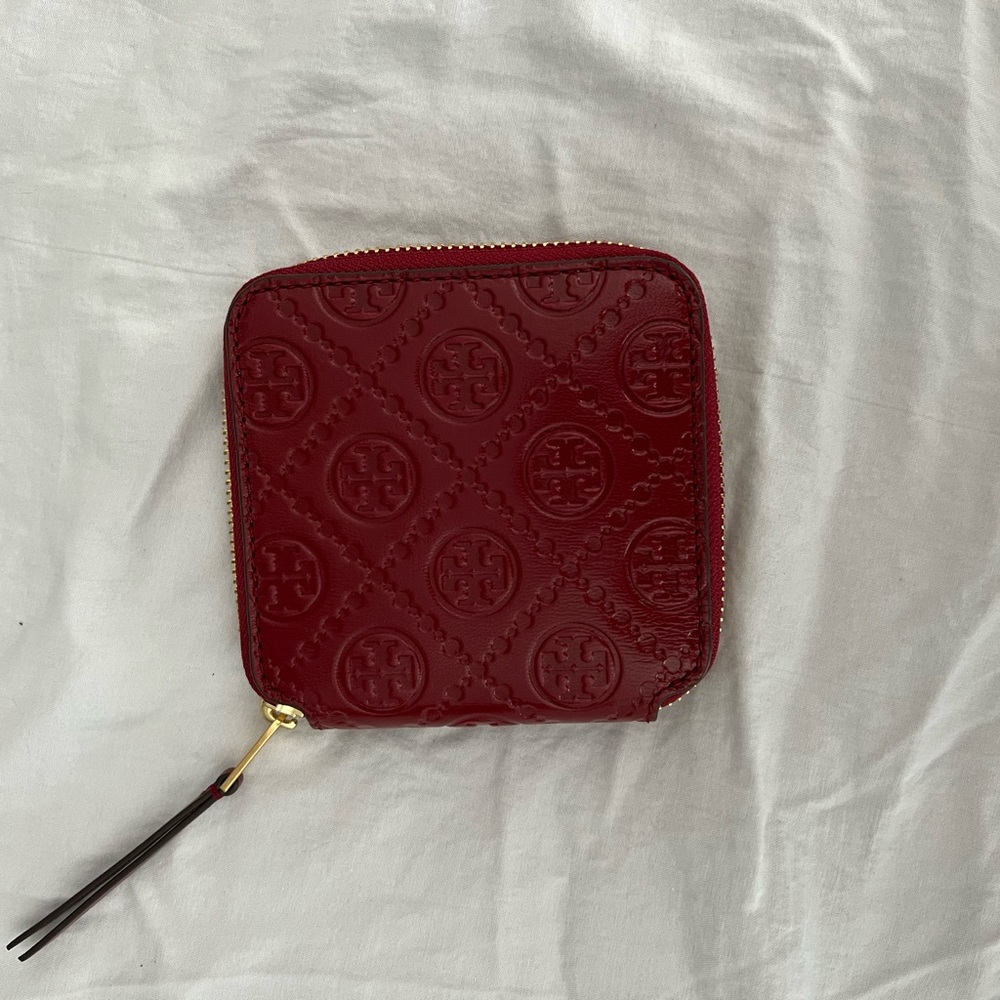 T Monogram Bi-fold Wallet